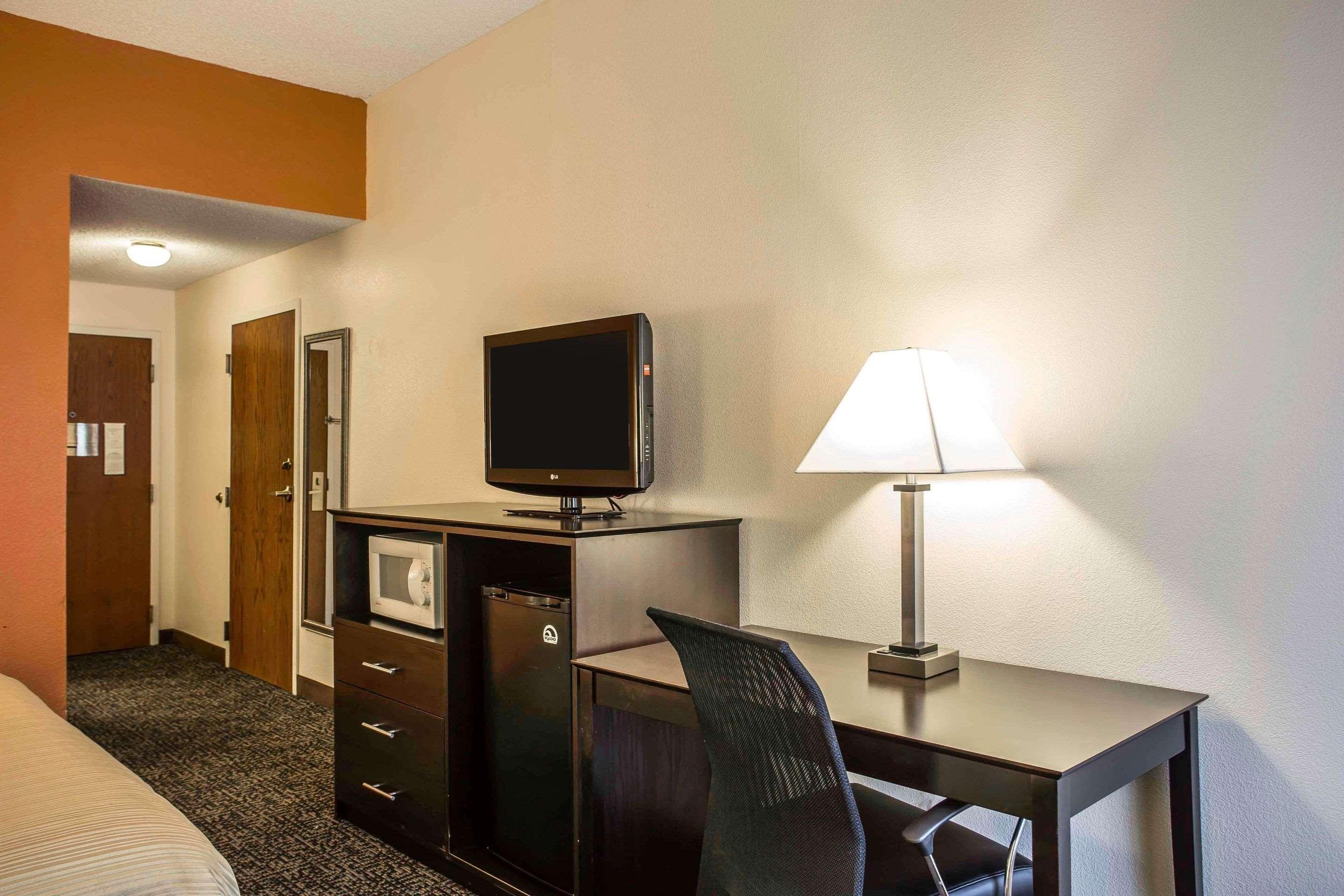 Quality Inn Union Us Hwy 176 Exterior photo