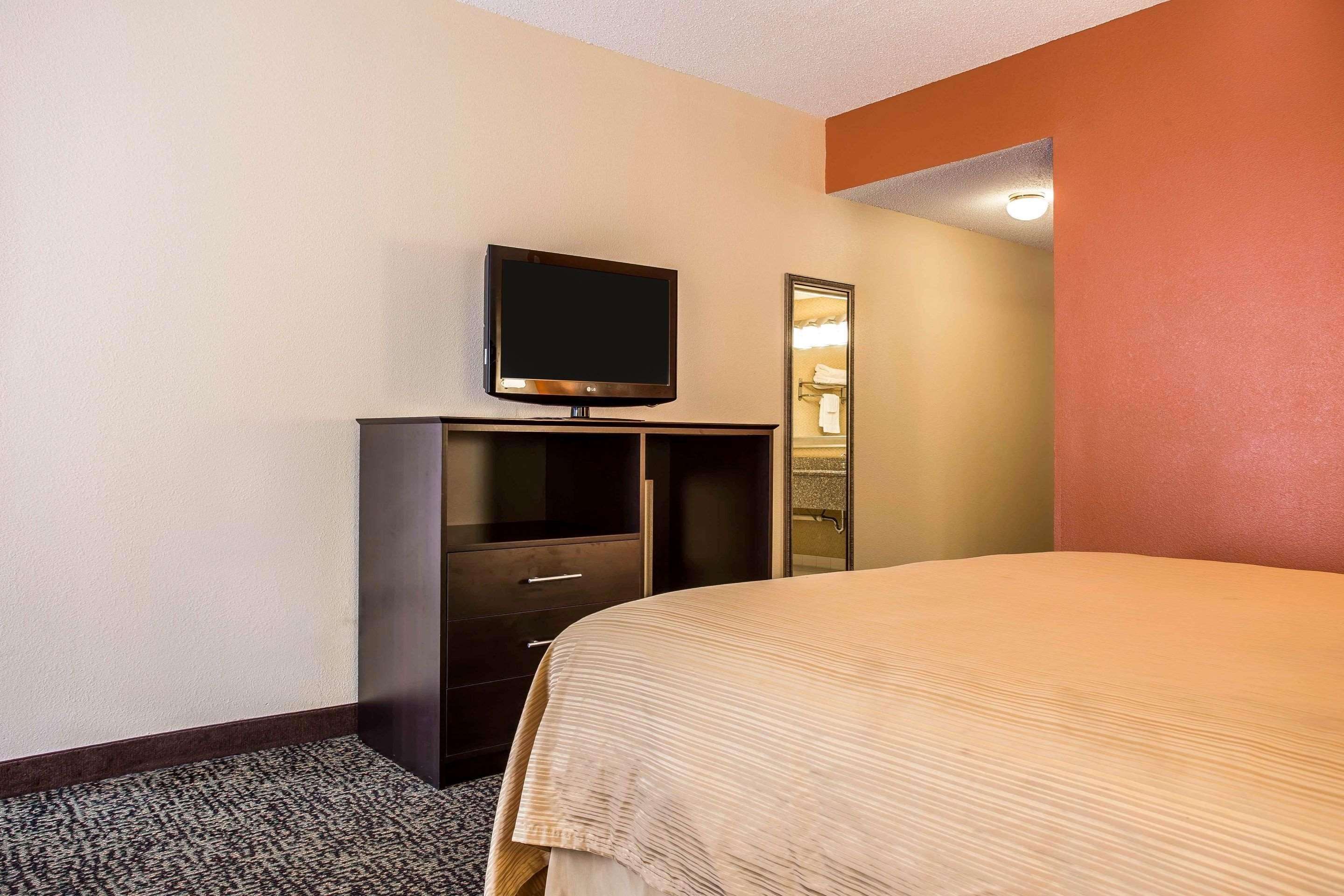 Quality Inn Union Us Hwy 176 Exterior photo
