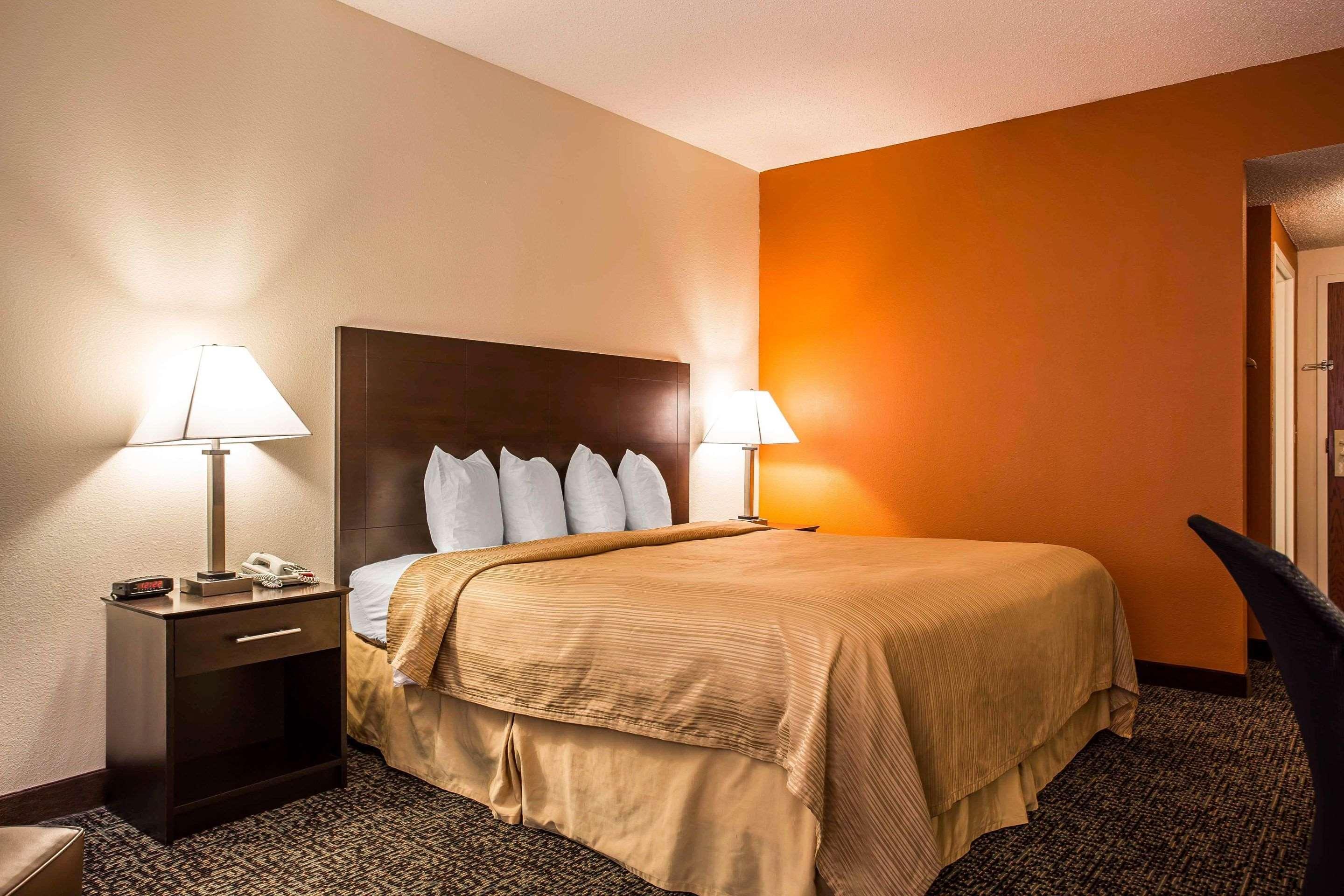 Quality Inn Union Us Hwy 176 Exterior photo